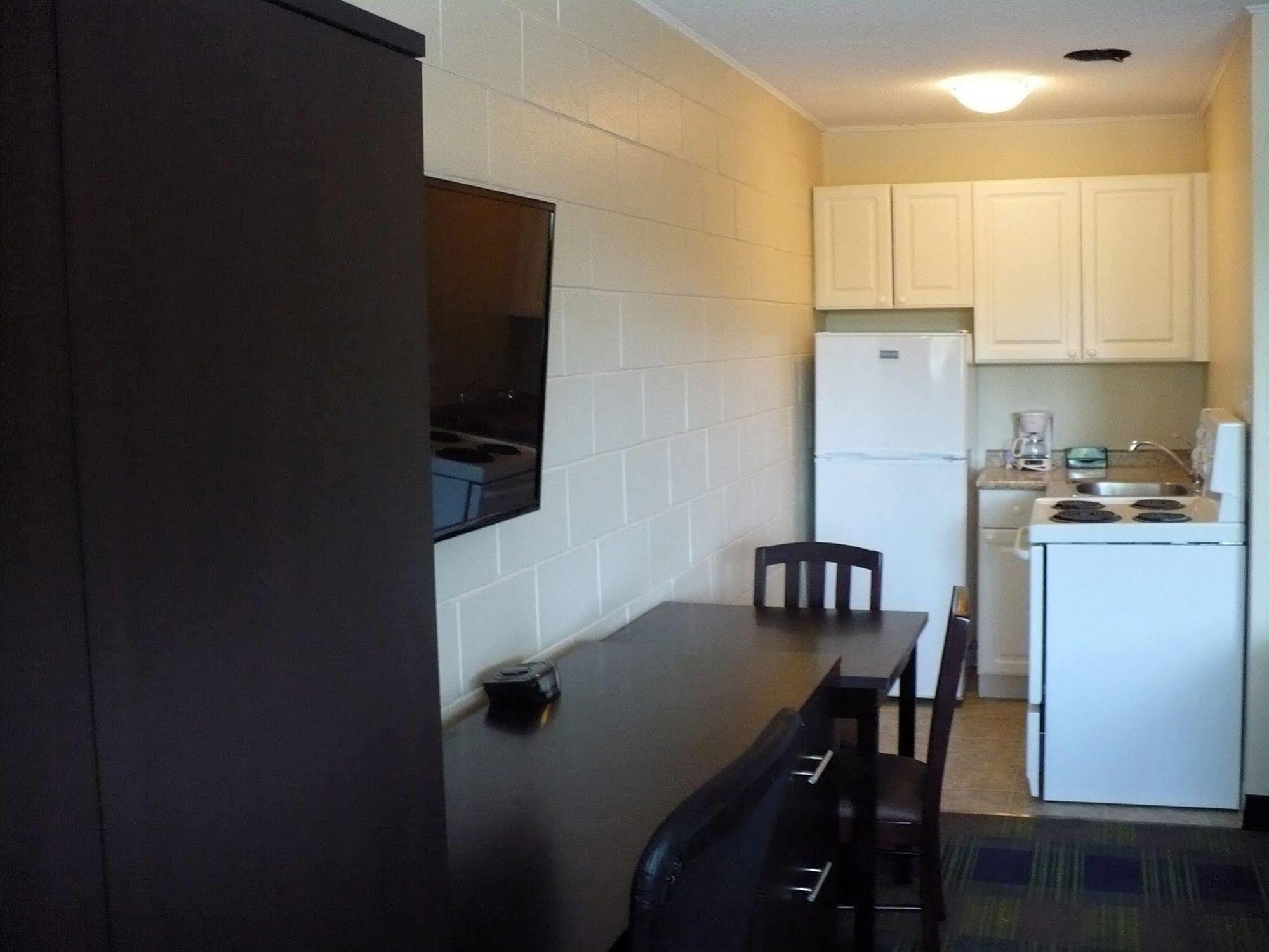 Westgate Inn Portage la Prairie Dış mekan fotoğraf